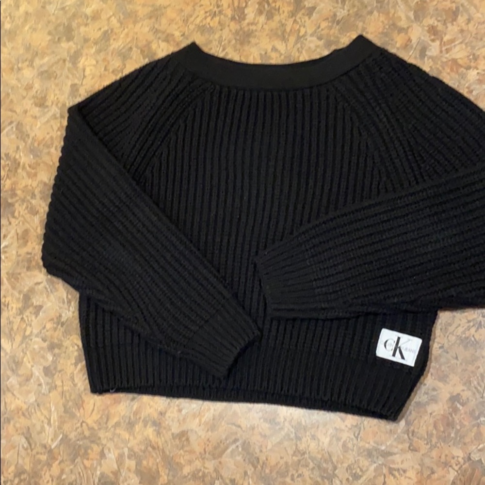 Black Calvin Klein crop sweater - large
